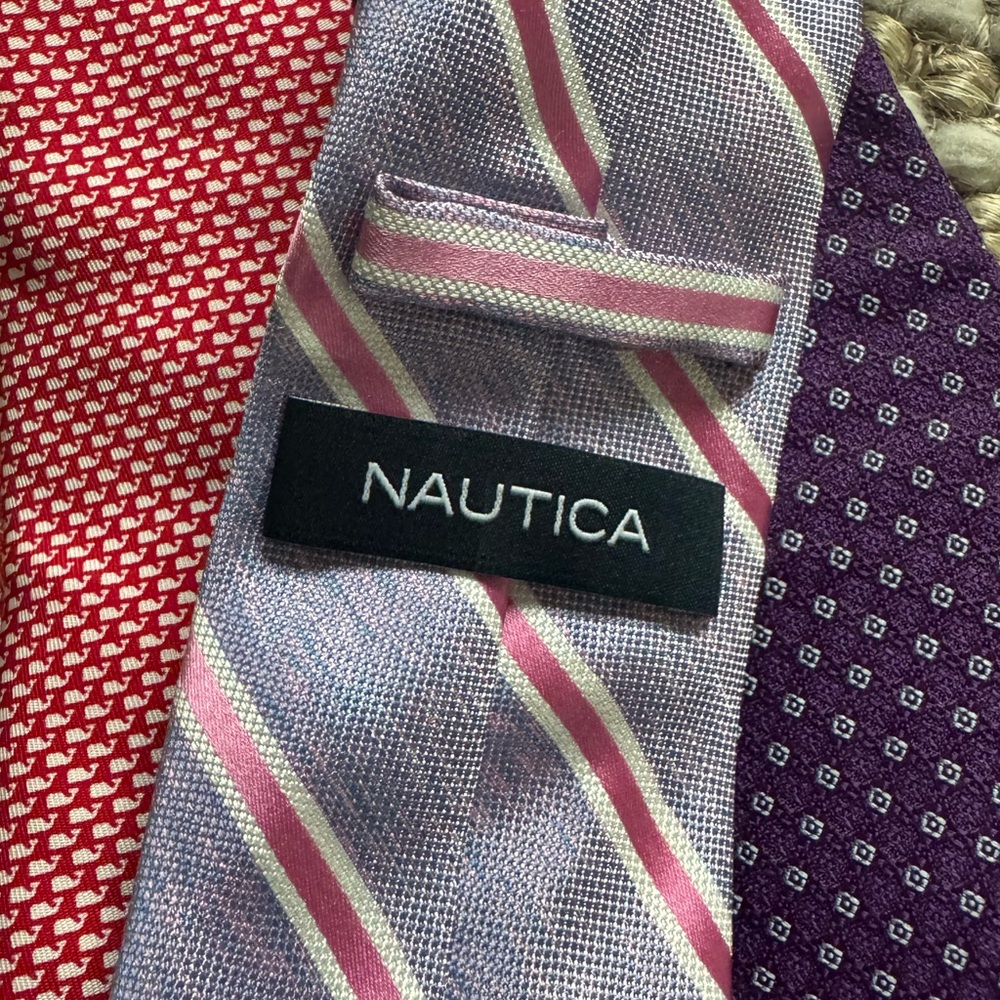 Multiple formal ties - Picture 8 of 11